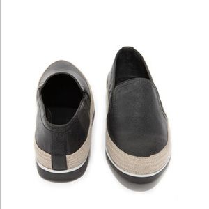 Chinese Laundry Yup Sneaker