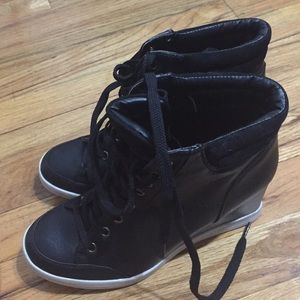 High heel sneakers