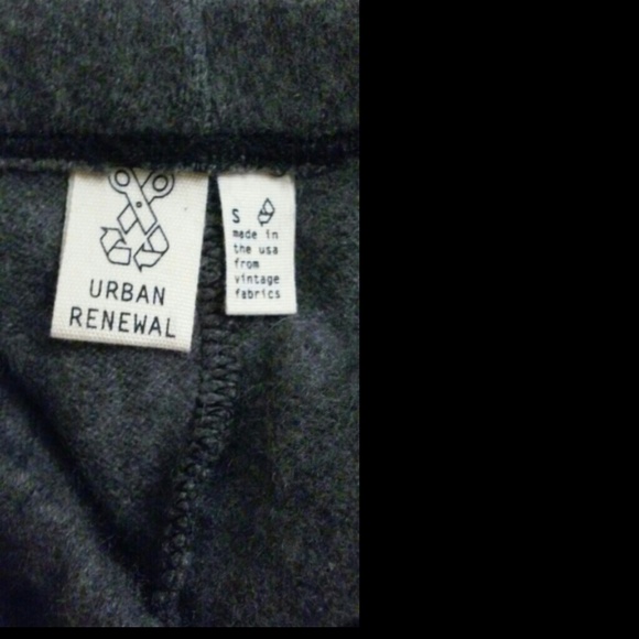 Vintage Urban Outfitters cashmere short shorts - Picture 2 of 4