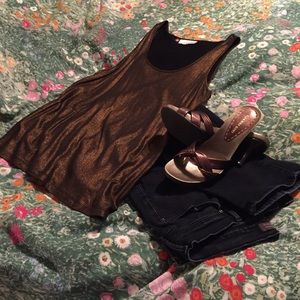 NWOT Jennifer Lopez Gold & Black Metallic Tank