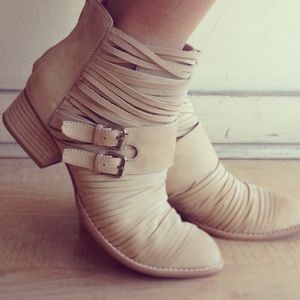 JEFFREY CAMPBELL SHOES