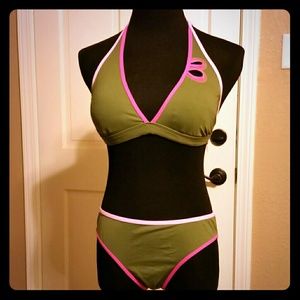 Kenneth Cole Swimsuit. Sz M