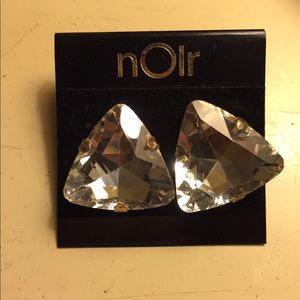 Gorgeous Noir Diamond Earrings