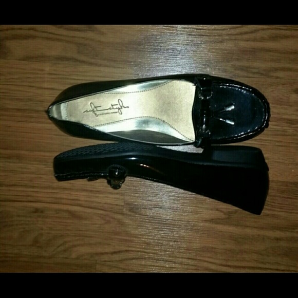 Relisted Black Flats