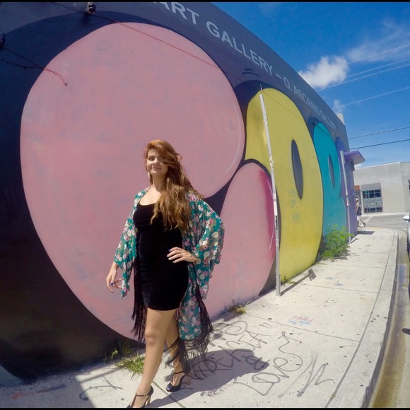 Kimono - Picture 2 of 3