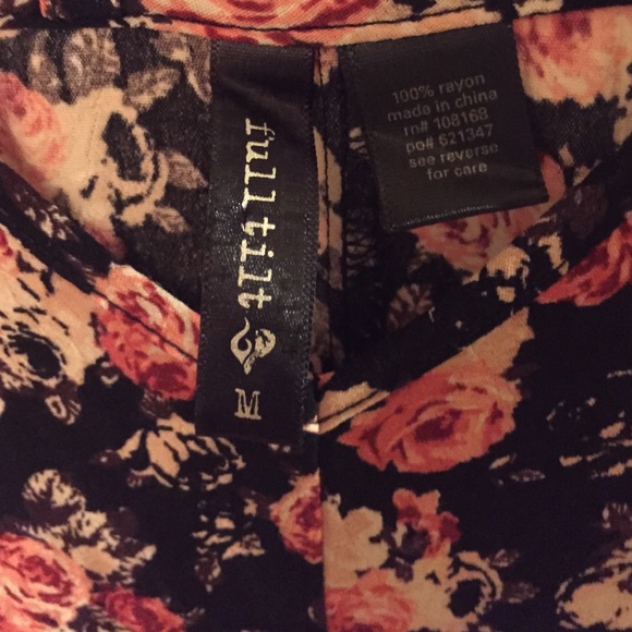 Floral dress - Picture 3 of 3