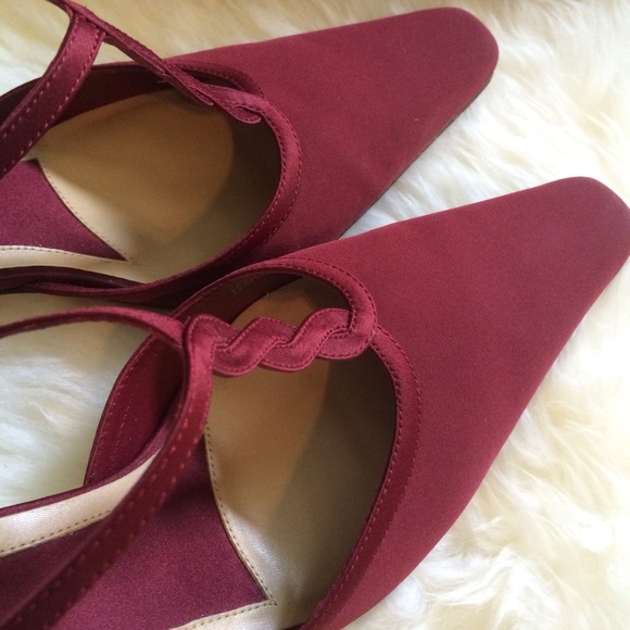 HOST PICK 🌟💖🌟Ann Taylor LOFT Satin Pump - Picture 3 of 8