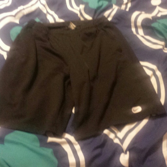 Black nike shorts