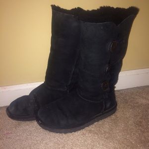 black uggs