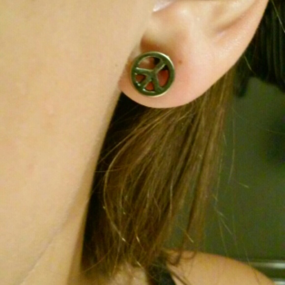 Gold stud peace sign earrings - Picture 2 of 2