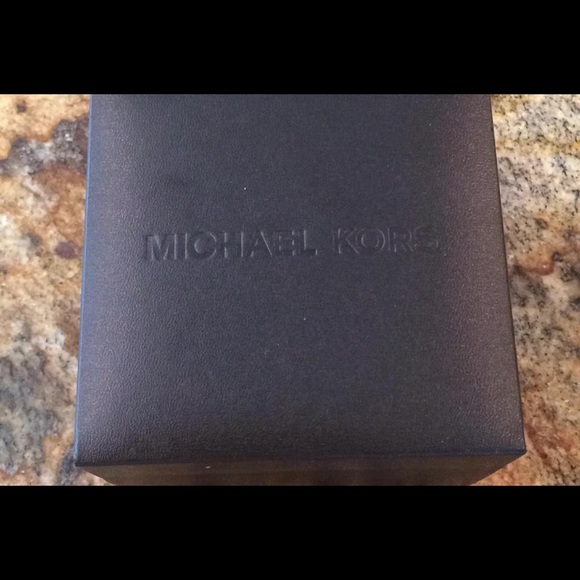 Authentic Michael Kors Watch 5358 - Picture 2 of 3