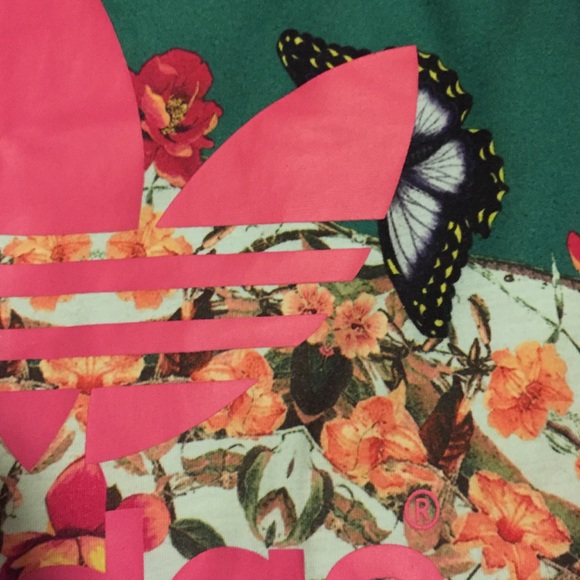 ❌SOLD❌ Adidas tank - Picture 2 of 3