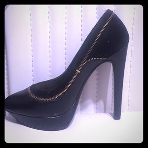 Jessica Simpson Black Stilettos