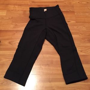 Lucy activewear knee crop yoga pants size small