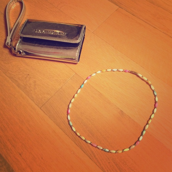 Pastel beaded necklace - Picture 1 of 2