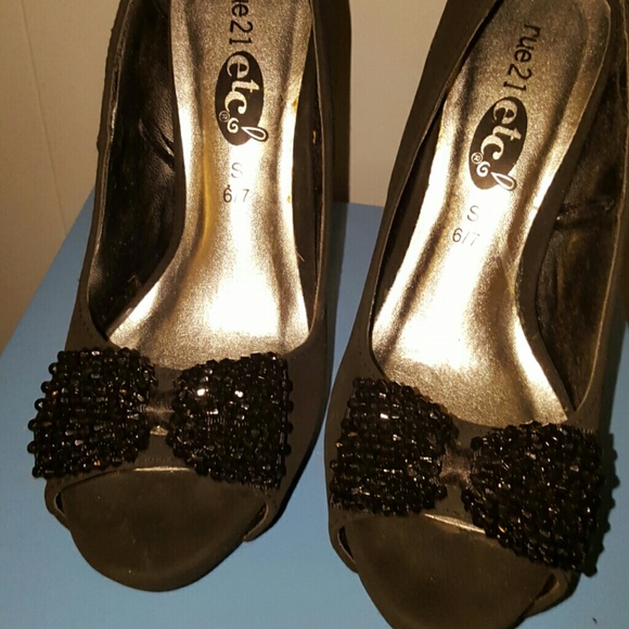 Bow High heels - Picture 2 of 3