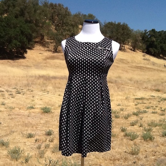 Sweet Storm Dress - Picture 4 of 4