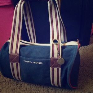 Bundle for @awolfeki