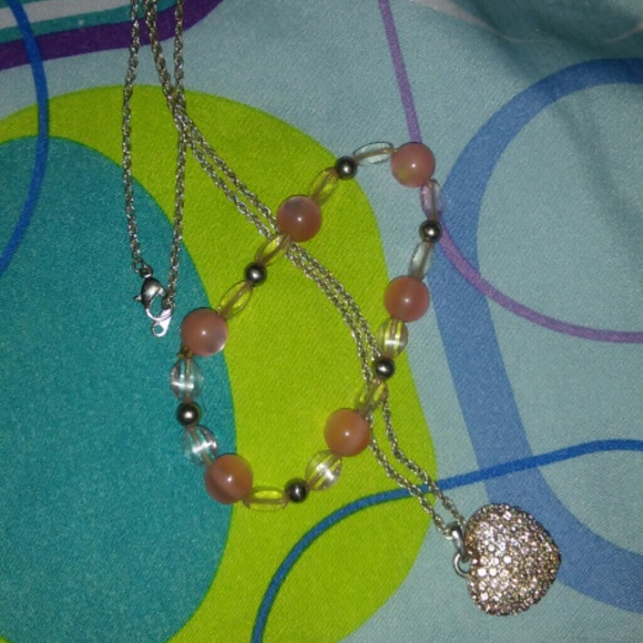 Pink rhinestone necklace and bracelet!
