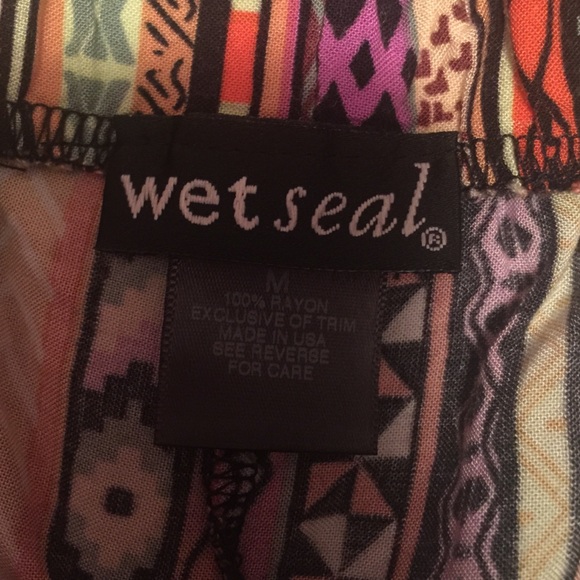 Wet Seal Patterned Cotton Shorts - Picture 2 of 2