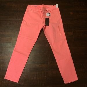 Hot pink jeggings <3