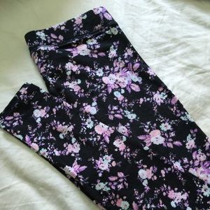 Victoria Secret Floral Leggings