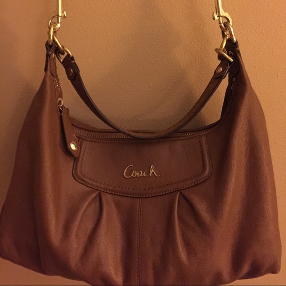 ▪️HP▪️Coach Ashley brown leather convertible hobo. - Picture 2 of 4
