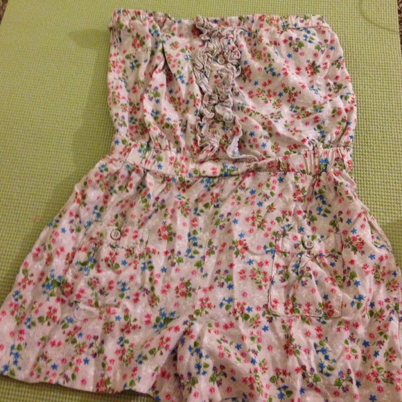 Strapless Floral romper