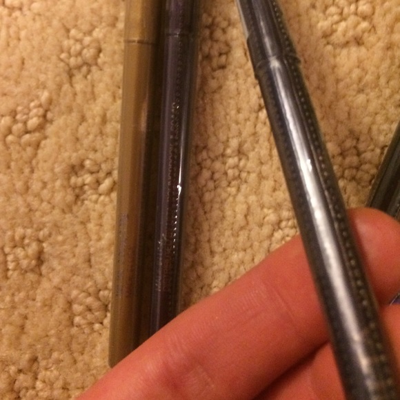 *read description please* huge makeup bundle NWT - Picture 3 of 4