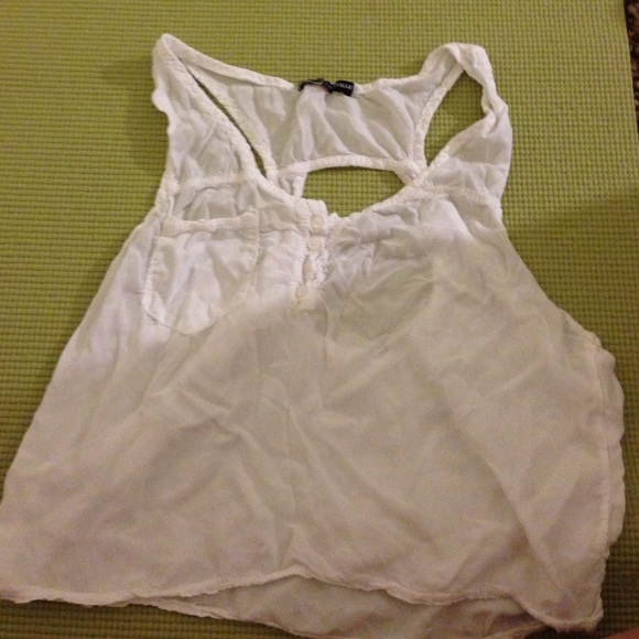 BRANDY MELVILLE  cropped tank