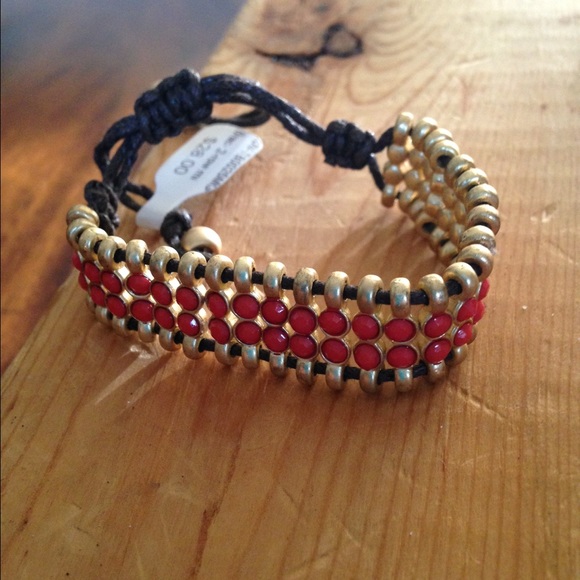 Double coral row beaded bracelet - Picture 1 of 3