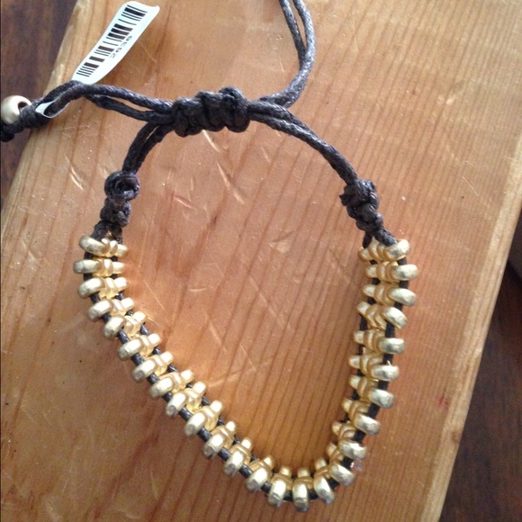 Double coral row beaded bracelet - Picture 3 of 3