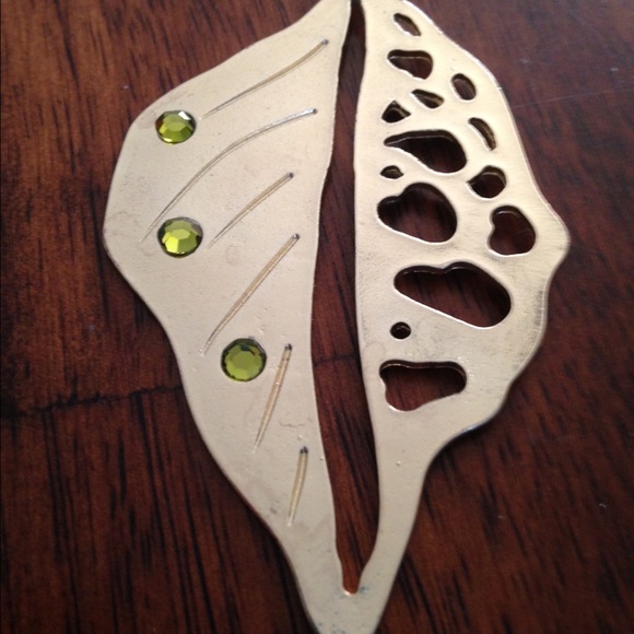 Gold leaf necklace - Picture 4 of 4