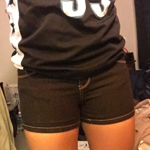Shorts - Picture 4 of 4