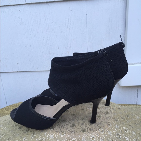 Nine West black sandal heels