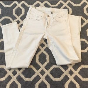 White ankle zip skinny jeans H&M sz 26