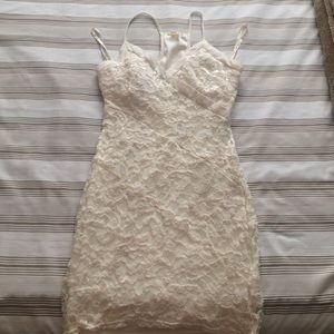 Beautiful 100% polyester lining drees