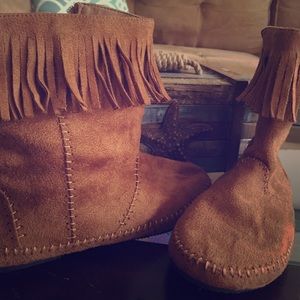 Super cute ankle moccasins