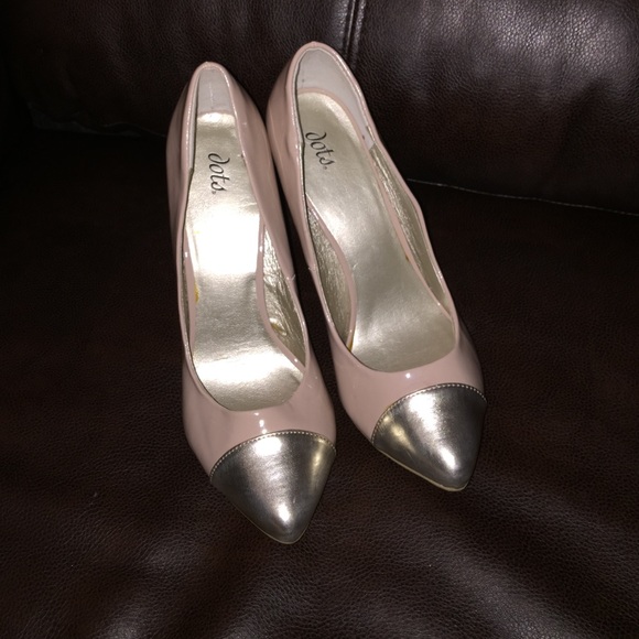 Beautiful elegant dots high heels size 9