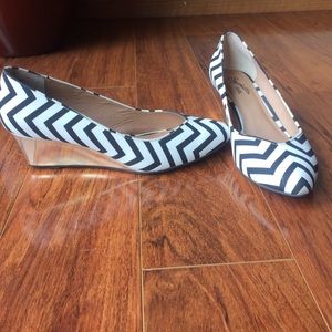 Seychelles High Hopes Low Wedges