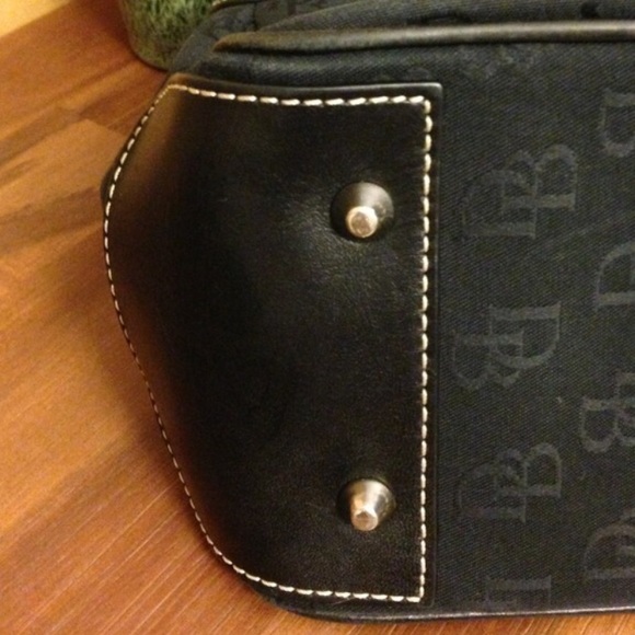 ❌⭕️SOLD Black Dooney and Bourke❌⭕️ - Picture 2 of 2