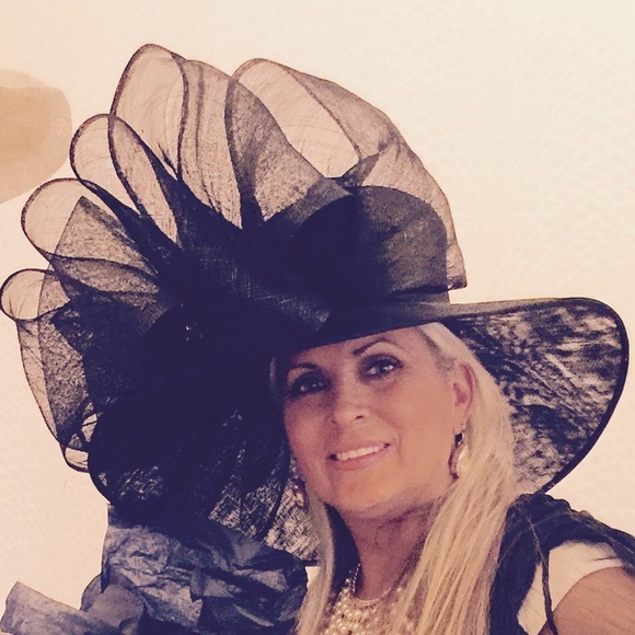 Hat for Derby or Tea - Picture 3 of 4