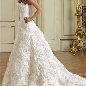 Bridal gown