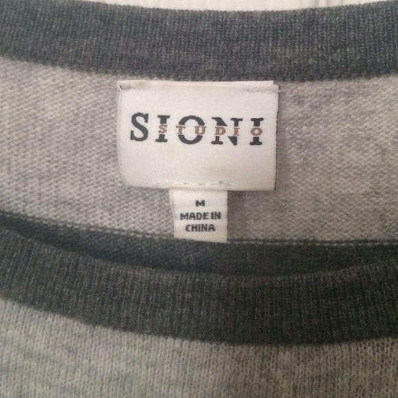 Women's top - Picture 3 of 3