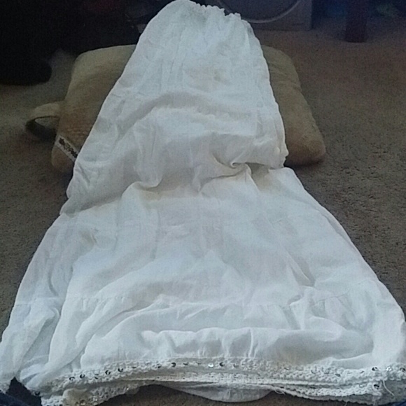 White long Skirt