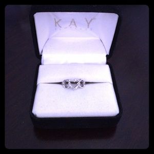 Three heart 10k diamond ring