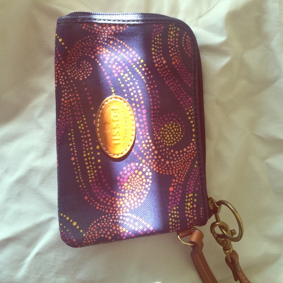 Fossil wristlet