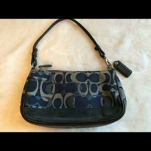 🎉🎉FLASH SALE!!🎉🎉  Small coach bag