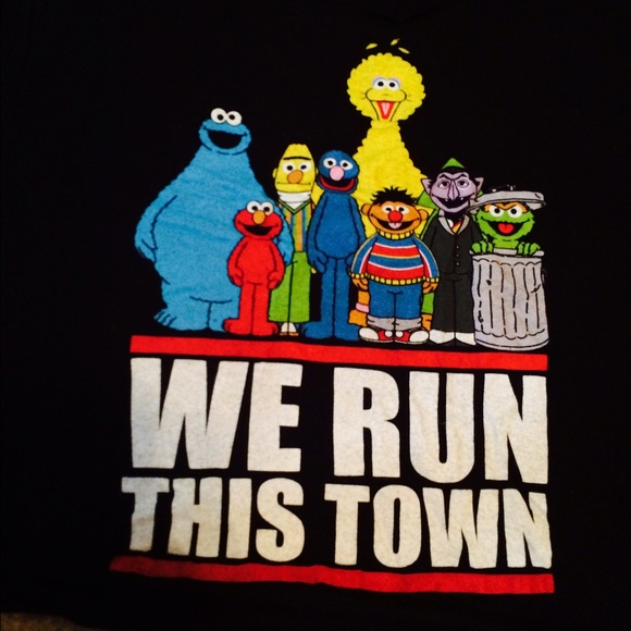 Crop top - Picture 2 of 3