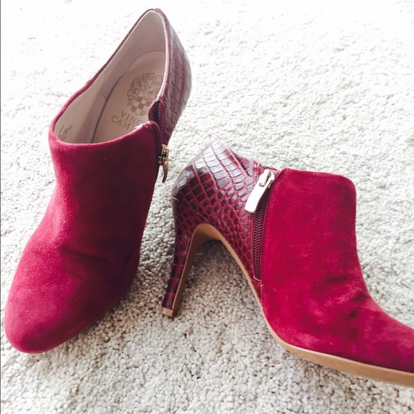 Vince Camuto Shoes - Vince Camuto Raspberry suede booties Sz 6